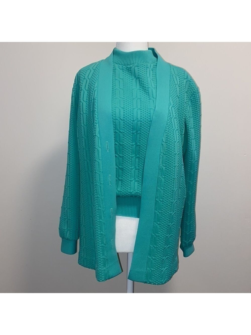 Vintage 70’sMontgomery ward cardigan & top set